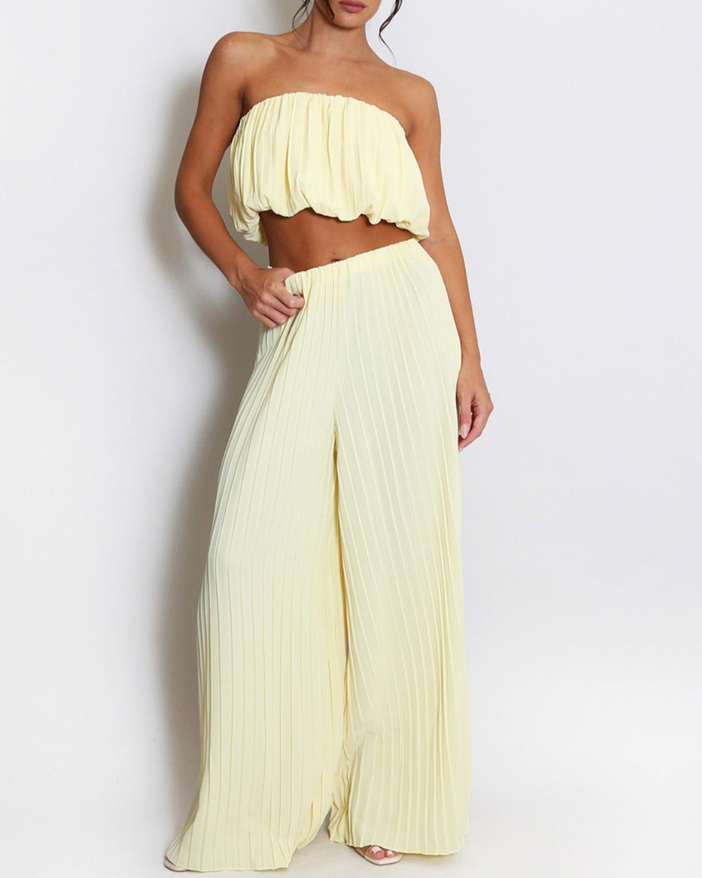 Sunlit Riviera Set